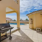 El Yuka , Heated Pool Callao Salvaje