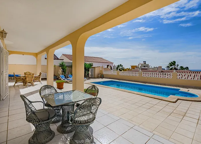 El Yuka , Heated Pool וילה קיאו סלבאחה