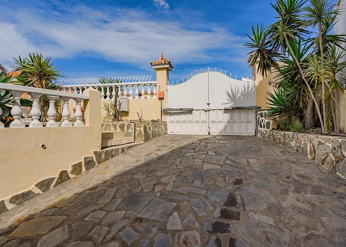 Villa El Yuka , Heated Pool *