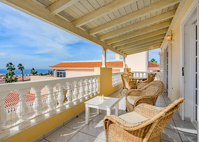 Villa El Yuka , Heated Pool Callao Salvaje