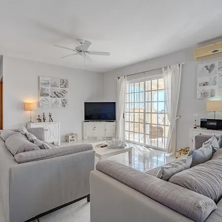 El Yuka , Heated Pool Villa Callao Salvaje