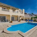 El Yuka , Heated Pool Кальяо-Сальвахе